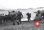 Immagine di Soldati statunitensi Guadalcanal nelle Isole Salomone, 1944, secondo 12 filmato di repertorio 65675074983