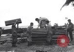Immagine di Soldati statunitensi Guadalcanal nelle Isole Salomone, 1944, secondo 14 filmato di repertorio 65675074983