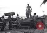 Immagine di Soldati statunitensi Guadalcanal nelle Isole Salomone, 1944, secondo 18 filmato di repertorio 65675074983