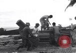 Immagine di Soldati statunitensi Guadalcanal nelle Isole Salomone, 1944, secondo 20 filmato di repertorio 65675074983