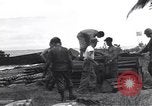 Immagine di Soldati statunitensi Guadalcanal nelle Isole Salomone, 1944, secondo 22 filmato di repertorio 65675074983