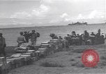 Immagine di Soldati statunitensi Guadalcanal nelle Isole Salomone, 1944, secondo 25 filmato di repertorio 65675074983
