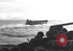 Standbild USA Soldaten Guadalcanal Salomonen, 1944, aus Sekunde 8 historischem Filmmaterial Videoclip 65675074985