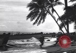 Standbild USA Soldaten Guadalcanal Salomonen, 1944, aus Sekunde 56 historischem Filmmaterial Videoclip 65675074985