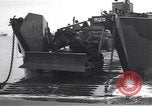 Standbild USA Soldaten Guadalcanal Salomonen, 1944, aus Sekunde 3 historischem Filmmaterial Videoclip 65675074986