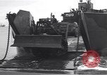Standbild USA Soldaten Guadalcanal Salomonen, 1944, aus Sekunde 5 historischem Filmmaterial Videoclip 65675074986