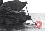 Standbild USA Soldaten Guadalcanal Salomonen, 1944, aus Sekunde 23 historischem Filmmaterial Videoclip 65675074986
