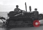 Standbild USA Soldaten Guadalcanal Salomonen, 1944, aus Sekunde 30 historischem Filmmaterial Videoclip 65675074986