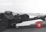 Standbild USA Soldaten Guadalcanal Salomonen, 1944, aus Sekunde 39 historischem Filmmaterial Videoclip 65675074986