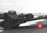 Standbild USA Soldaten Guadalcanal Salomonen, 1944, aus Sekunde 40 historischem Filmmaterial Videoclip 65675074986