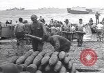 Standbild USA Soldaten Guadalcanal Salomonen, 1944, aus Sekunde 52 historischem Filmmaterial Videoclip 65675074986