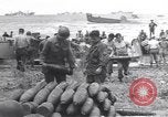 Standbild USA Soldaten Guadalcanal Salomonen, 1944, aus Sekunde 53 historischem Filmmaterial Videoclip 65675074986