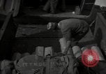 Standbild Flieger Italien, 1944, aus Sekunde 27 historischem Filmmaterial Videoclip 65675075011