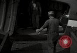Standbild Flieger Italien, 1944, aus Sekunde 32 historischem Filmmaterial Videoclip 65675075011