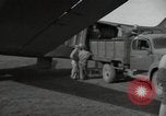 Standbild Flieger Italien, 1944, aus Sekunde 54 historischem Filmmaterial Videoclip 65675075011