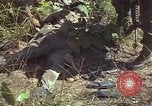 Image soldats des États-Unis Vietnam, 1965, de la seconde 17 séquences d'archives historiques vidéo 65675075033