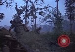 Image soldats des États-Unis Vietnam, 1965, de la seconde 18 séquences d'archives historiques vidéo 65675075034