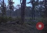 Image soldats des États-Unis Vietnam, 1965, de la seconde 32 séquences d'archives historiques vidéo 65675075034