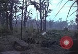Image soldats des États-Unis Vietnam, 1965, de la seconde 34 séquences d'archives historiques vidéo 65675075034