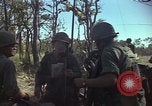 Image soldats des États-Unis Vietnam, 1965, de la seconde 50 séquences d'archives historiques vidéo 65675075035
