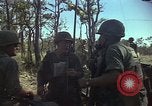 Image soldats des États-Unis Vietnam, 1965, de la seconde 51 séquences d'archives historiques vidéo 65675075035