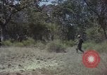 Image soldats des États-Unis Vietnam, 1965, de la seconde 13 séquences d'archives historiques vidéo 65675075036