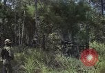 Image soldats des États-Unis Vietnam, 1965, de la seconde 18 séquences d'archives historiques vidéo 65675075036