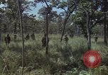 Image soldats des États-Unis Vietnam, 1965, de la seconde 22 séquences d'archives historiques vidéo 65675075036