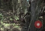 Image soldats des États-Unis Vietnam, 1965, de la seconde 53 séquences d'archives historiques vidéo 65675075036