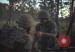 Immagine di Soldati statunitensi Il Vietnam, 1965, secondo 23 filmato di repertorio 65675075037