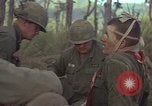 Standbild USA Soldaten Vietnam, 1965, aus Sekunde 34 historischem Filmmaterial Videoclip 65675075038