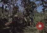 Image soldats des États-Unis Vietnam, 1965, de la seconde 5 séquences d'archives historiques vidéo 65675075039