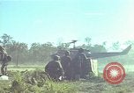 Image soldats des États-Unis Vietnam, 1965, de la seconde 55 séquences d'archives historiques vidéo 65675075039