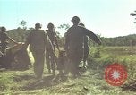 Image soldats des États-Unis Vietnam, 1965, de la seconde 16 séquences d'archives historiques vidéo 65675075040