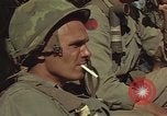 Image soldats des États-Unis Vietnam, 1965, de la seconde 27 séquences d'archives historiques vidéo 65675075040