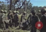 Standbild USA Soldaten Vietnam, 1965, aus Sekunde 28 historischem Filmmaterial Videoclip 65675075042