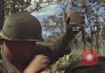 Image soldats des États-Unis Vietnam, 1965, de la seconde 15 séquences d'archives historiques vidéo 65675075043