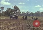 Image soldats des États-Unis Vietnam, 1965, de la seconde 46 séquences d'archives historiques vidéo 65675075043