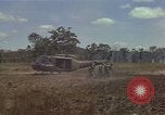 Image soldats des États-Unis Vietnam, 1965, de la seconde 52 séquences d'archives historiques vidéo 65675075043