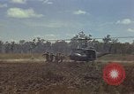 Image soldats des États-Unis Vietnam, 1965, de la seconde 59 séquences d'archives historiques vidéo 65675075043