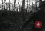 Standbild USA Infanteristen Deutschland, 1944, aus Sekunde 24 historischem Filmmaterial Videoclip 65675075048