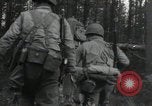 Immagine di Soldati statunitensi Gressenich Germania, 1944, secondo 13 filmato di repertorio 65675075050