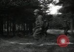 Standbild USA Infanteristen Deutschland, 1944, aus Sekunde 12 historischem Filmmaterial Videoclip 65675075053