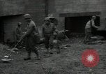 Standbild USA Infanteristen Deutschland, 1944, aus Sekunde 21 historischem Filmmaterial Videoclip 65675075053