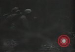 Standbild USA Infanteristen Deutschland, 1944, aus Sekunde 50 historischem Filmmaterial Videoclip 65675075053