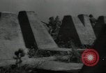 Standbild USA Infanteristen Aachen Deutschland, 1944, aus Sekunde 28 historischem Filmmaterial Videoclip 65675075054