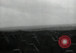 Standbild USA Infanteristen Aachen Deutschland, 1944, aus Sekunde 36 historischem Filmmaterial Videoclip 65675075054