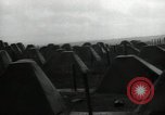 Standbild USA Infanteristen Aachen Deutschland, 1944, aus Sekunde 39 historischem Filmmaterial Videoclip 65675075054