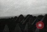Standbild USA Infanteristen Aachen Deutschland, 1944, aus Sekunde 44 historischem Filmmaterial Videoclip 65675075054