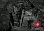 Standbild USA Infanteristen Deutschland, 1944, aus Sekunde 40 historischem Filmmaterial Videoclip 65675075055